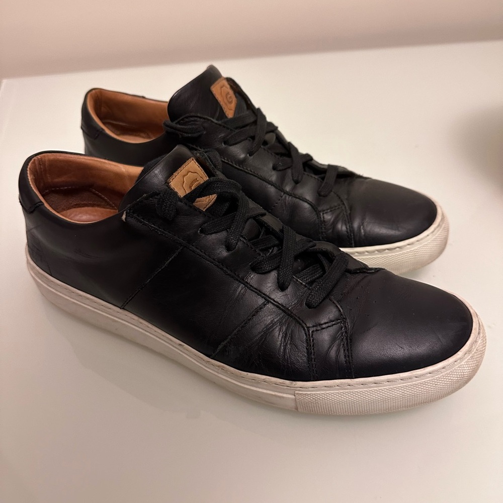 The GREAT Sneakers - Size 11